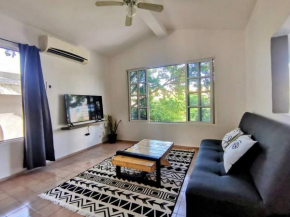 3 Bedrooms Queen Beds Appartement / Bonampak Ave.